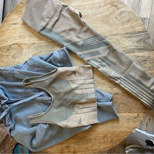 ALO Yoga Tan and Gray Leggings Set